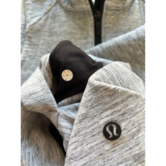 Lululemon Going Places Heathered Grey Women's Vest Sz 4 - Picture 12 of 12